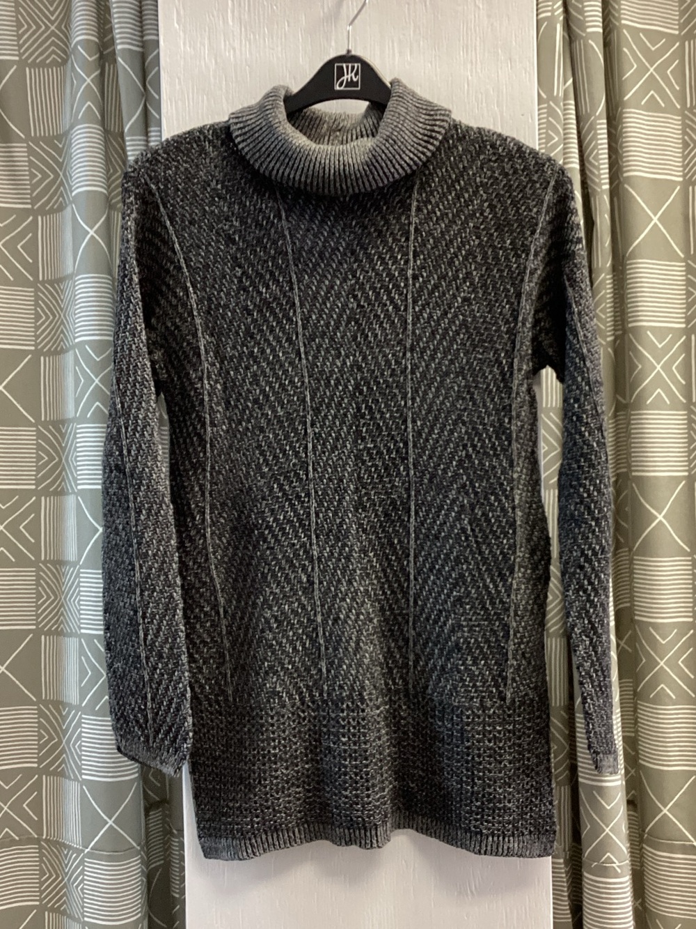 JEANNE PIERRE Gray Turtleneck Textured Sweater